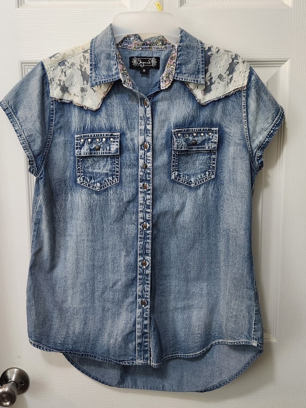 Boho Lace Yoke Denim Shirt Studded Pocket Top Size M Western Festival